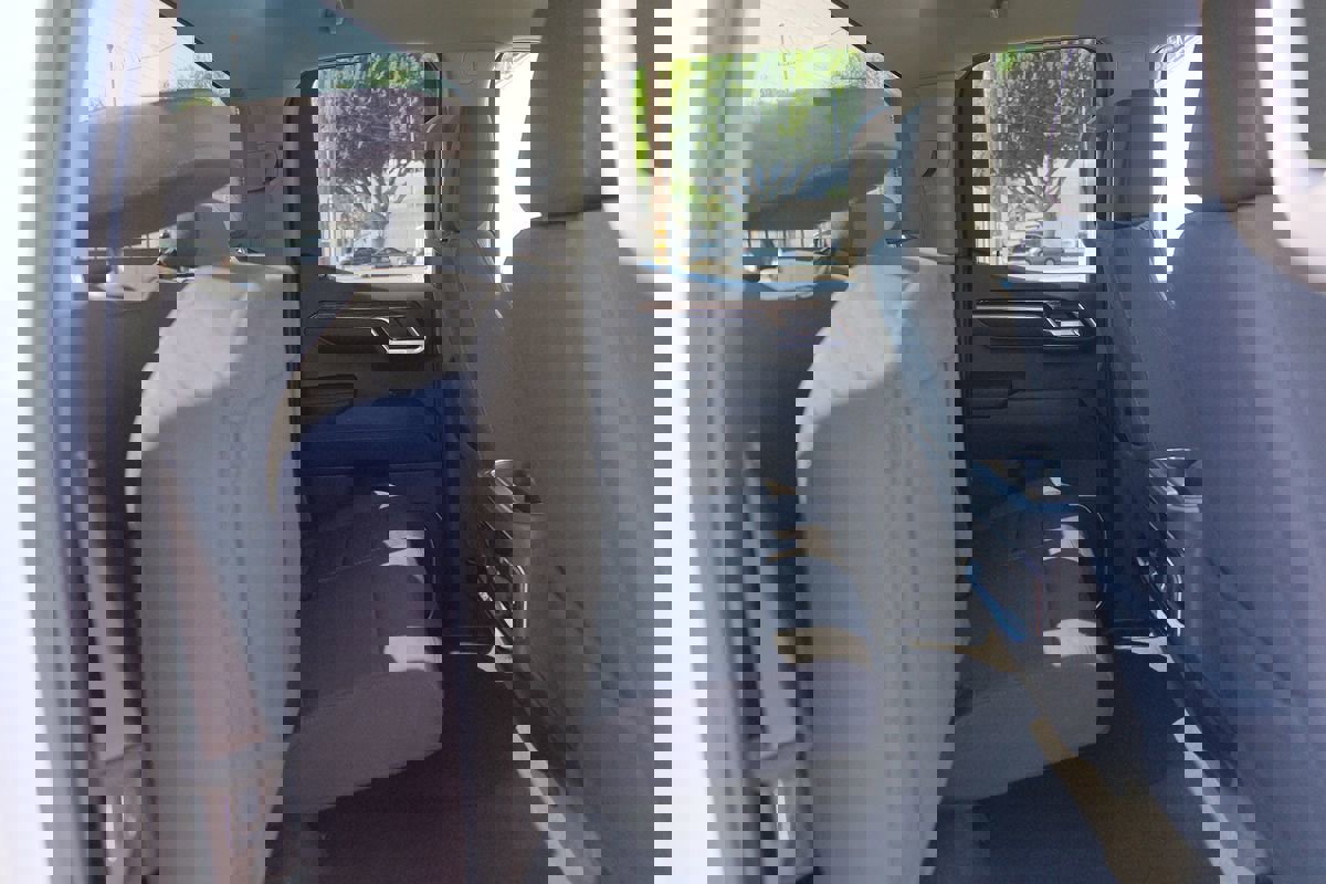 Used 2023 GMC Sierra 1500 Elevation image 32