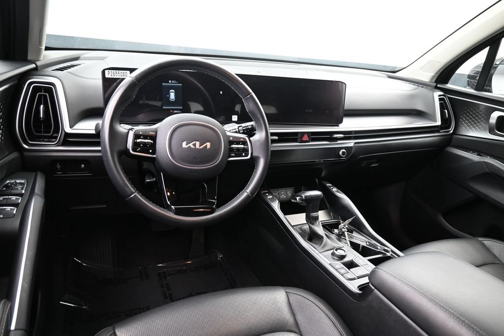 Certified 2024 Kia Sorento S AWD/4WD image 11