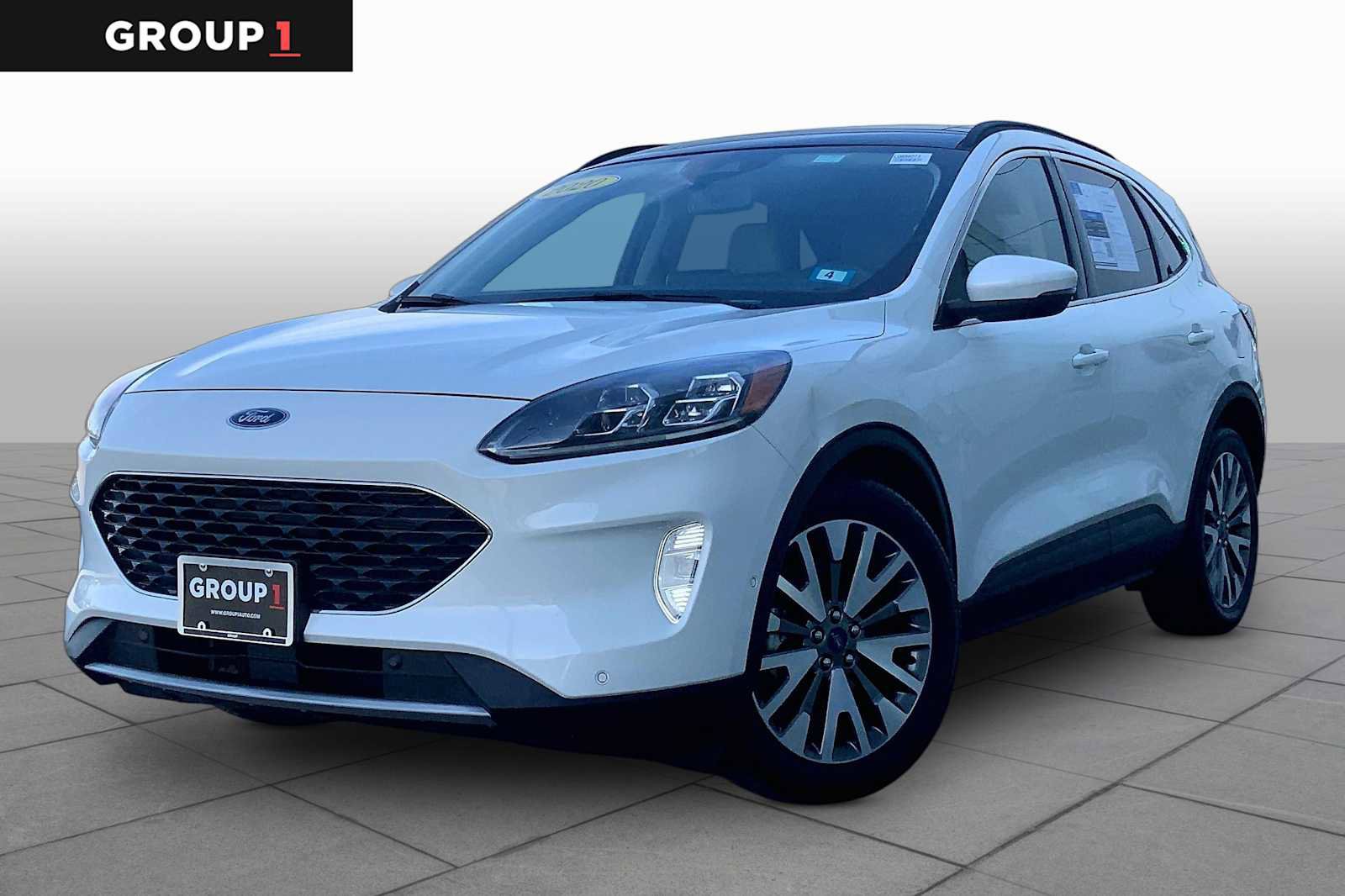 Used 2020 Ford Escape Titanium FWD image 1