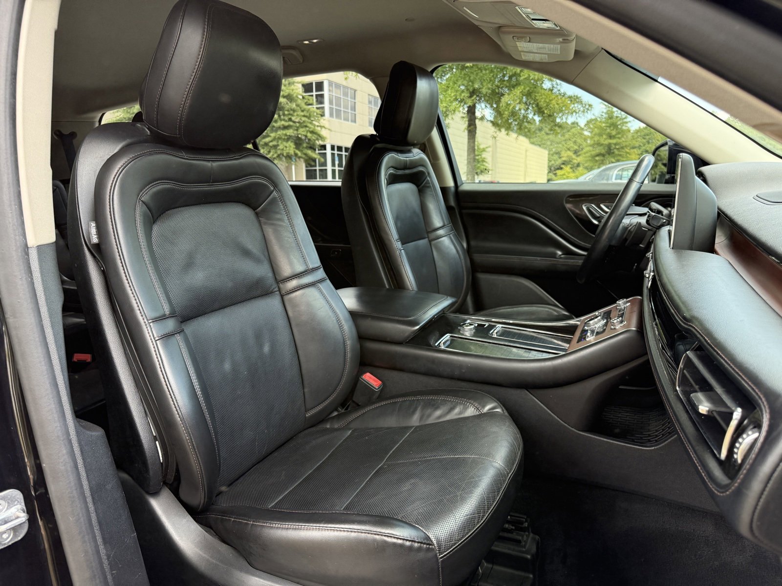 Used 2020 Lincoln Aviator Reserve w/ Elements Package Plus image 38