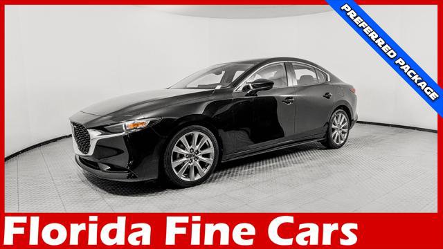 Used 2022 MAZDA MAZDA3 s image 1