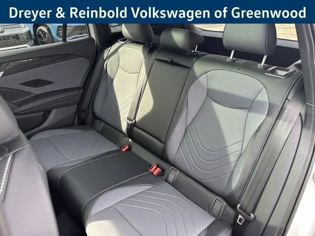 New 2026 Volkswagen Tiguan SE R-Line image 34