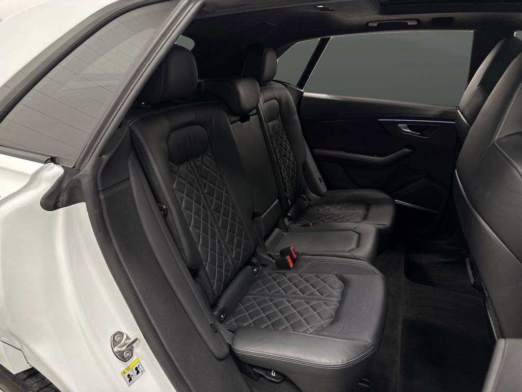 Used 2023 Audi SQ8 Prestige w/ Prestige Package image 35