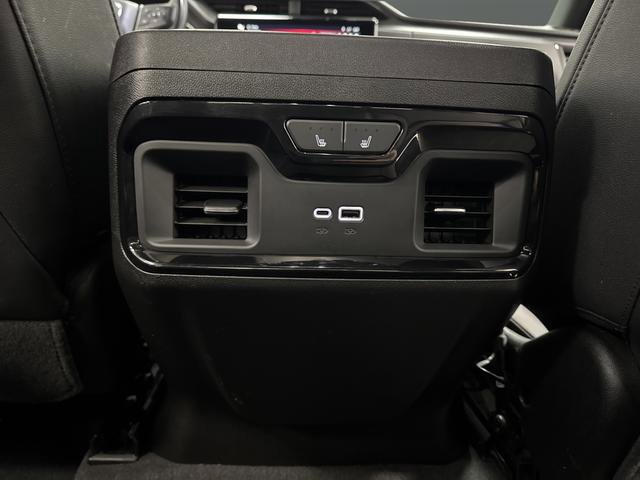 Used 2024 GMC Sierra 1500 AT4 w/ Technology Package image 35