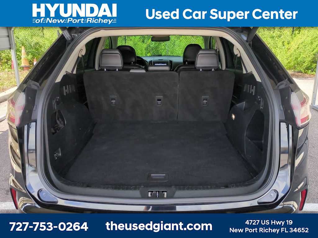 Used 2019 Ford Edge SEL w/ Equipment Group 201A FWD image 12