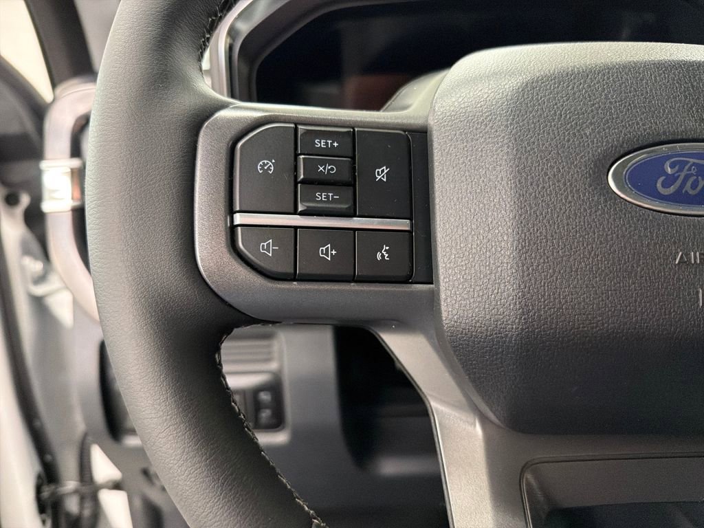 New 2026 Ford F250 Lariat w/ Chrome Package image 19