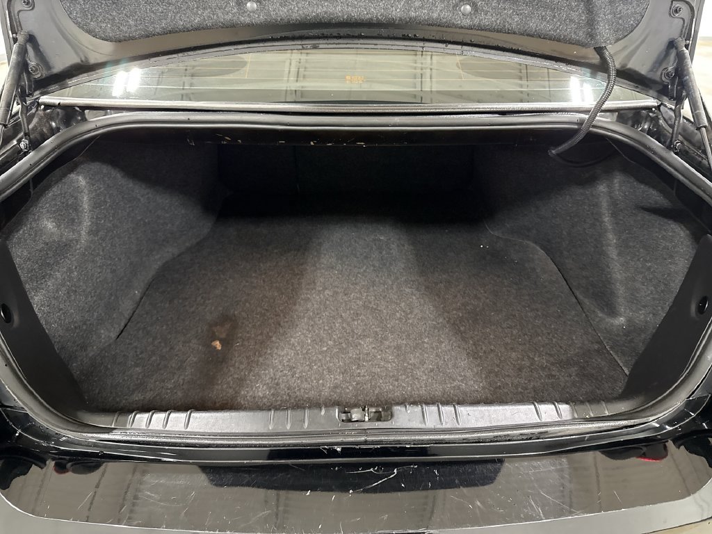 Used 2011 Chevrolet Impala LT FWD image 22