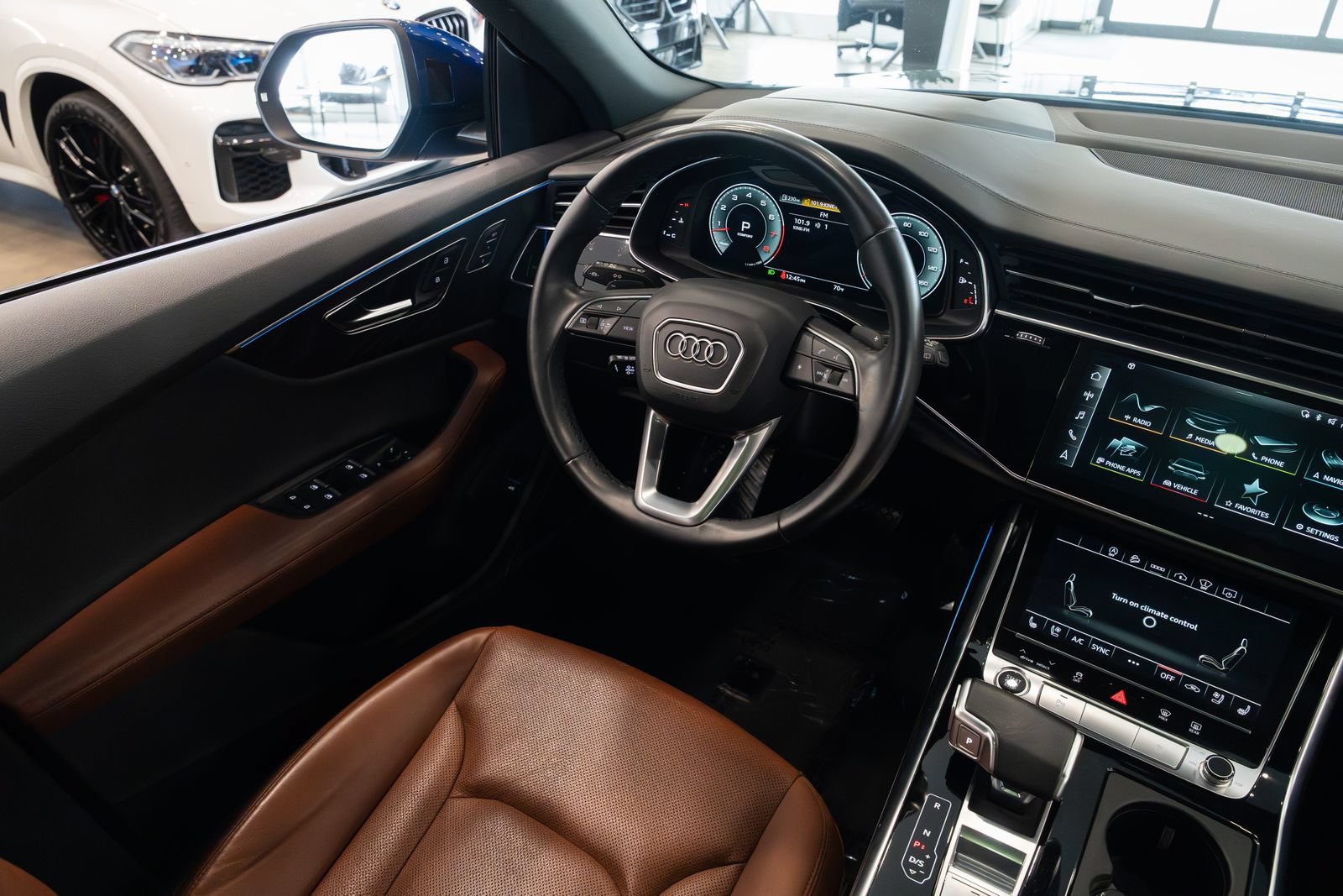 Used 2022 Audi Q8 Prestige w/ Prestige Package AWD/4WD image 10