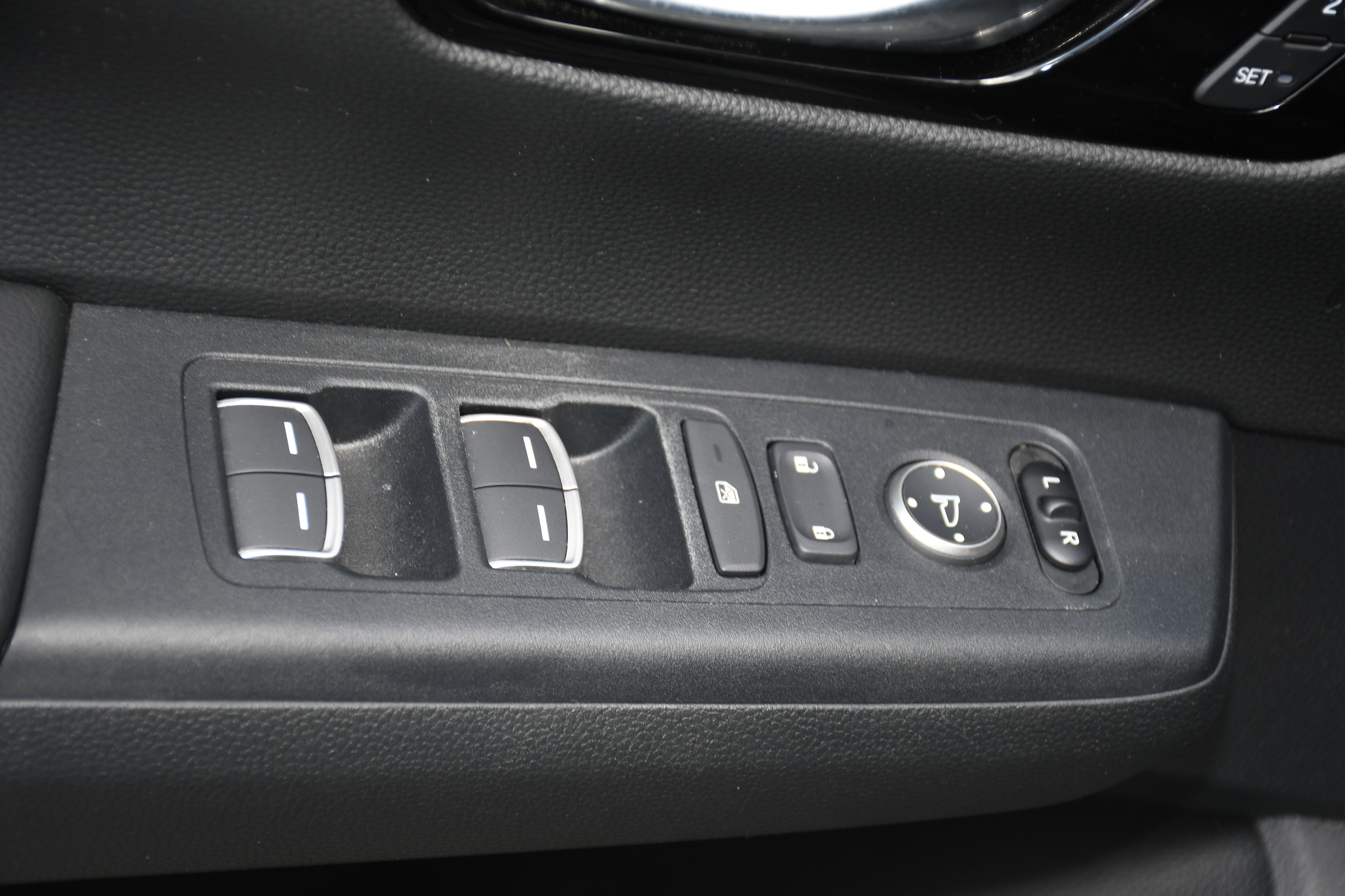 Used 2025 Honda CR-V Sport Touring image 20