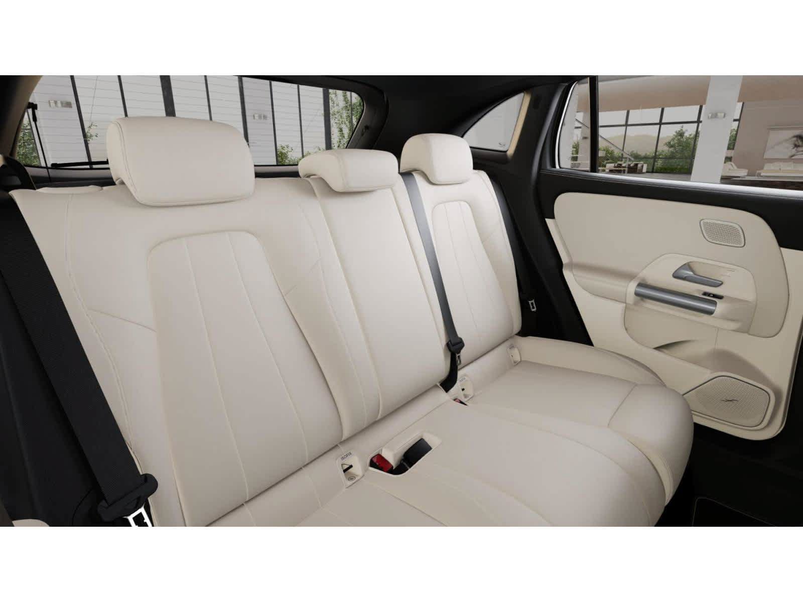 New 2026 Mercedes-Benz GLA 250 image 4