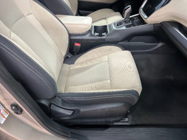 Used 2020 Subaru Outback Premium image 10