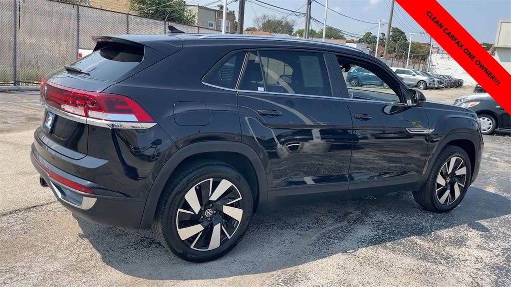 Used 2024 Volkswagen Atlas Cross Sport SE image 3
