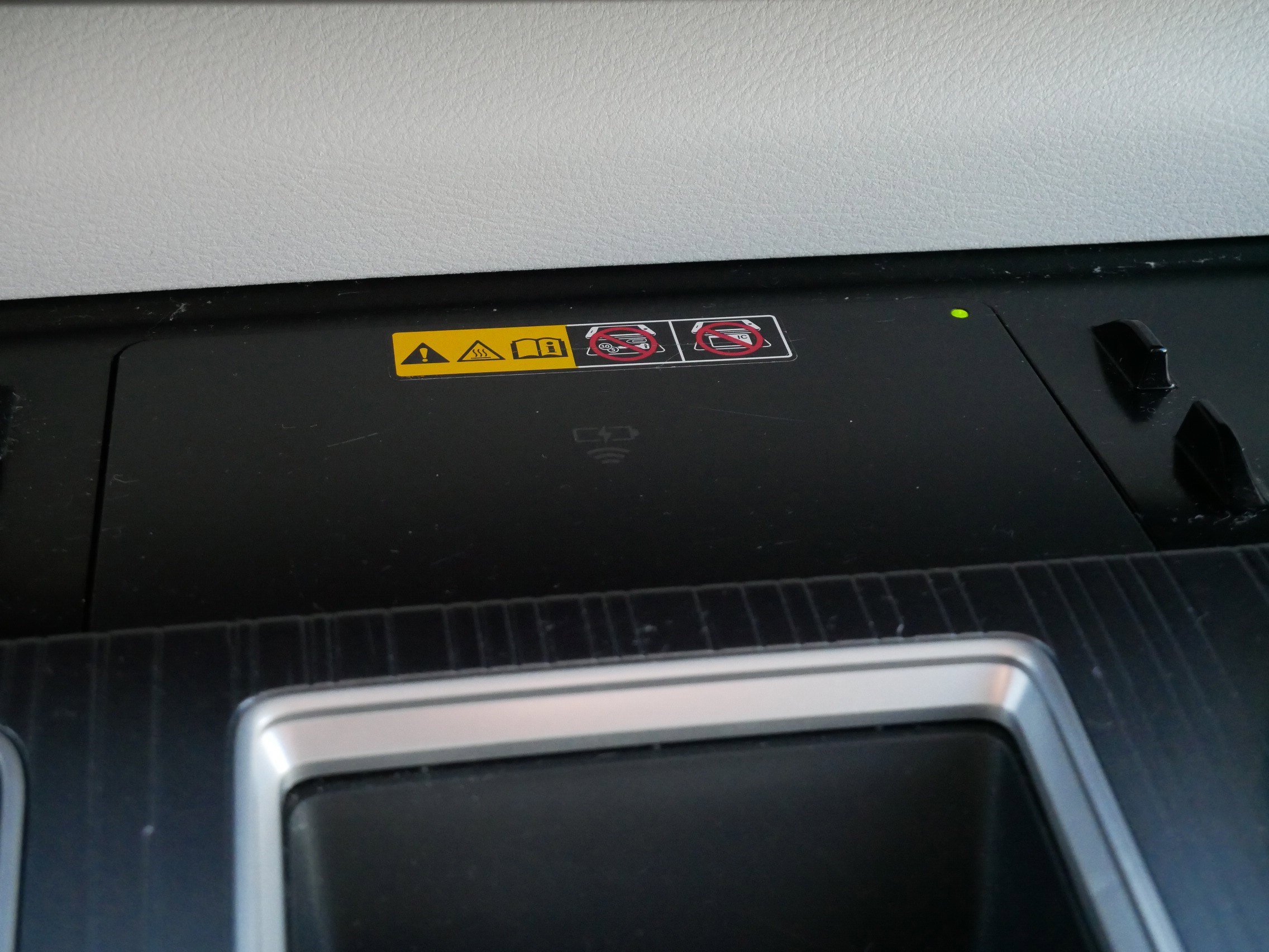 Certified 2025 Toyota Sienna LE image 27