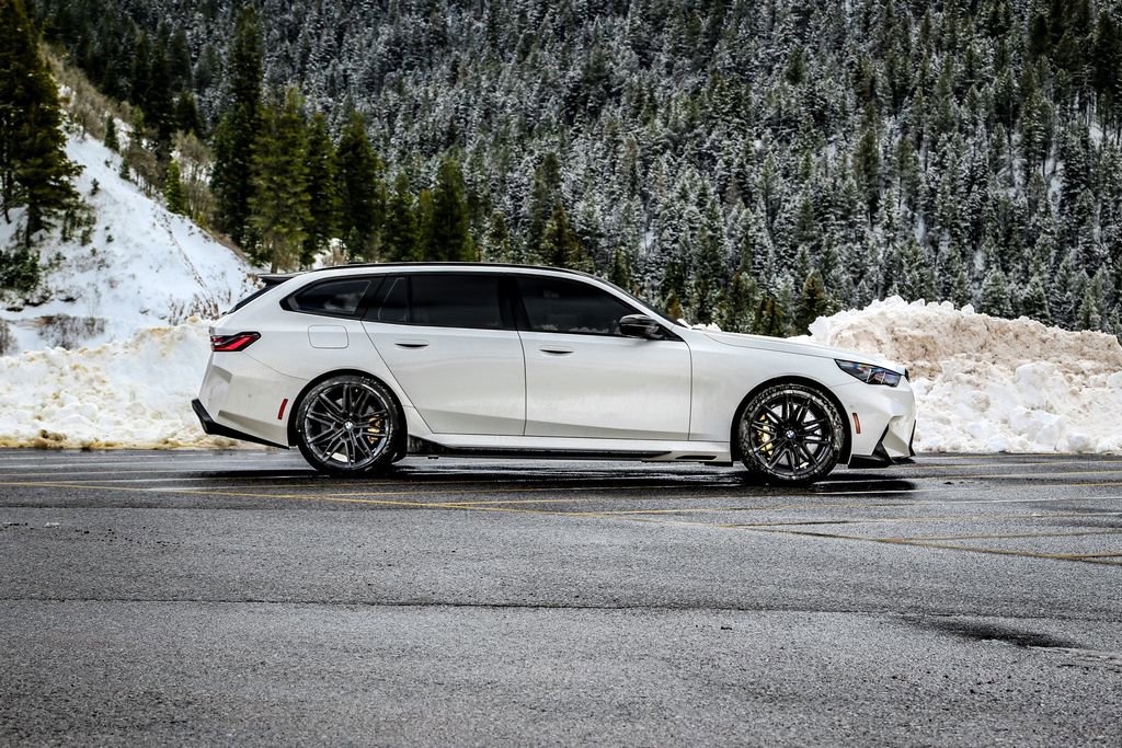 New 2026 BMW M5 Touring image 11