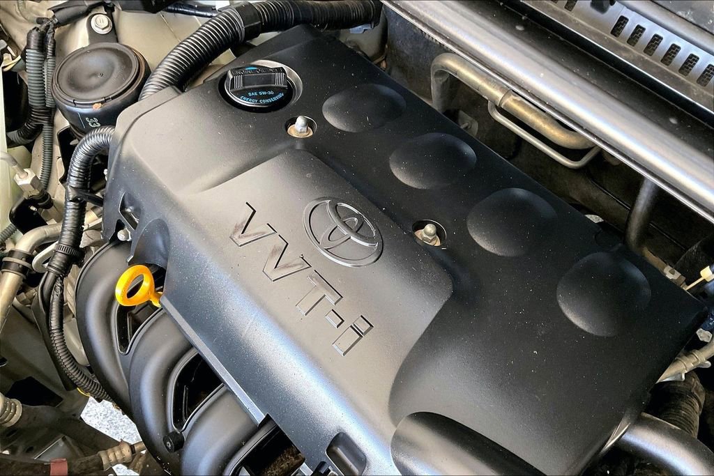 Used 2016 Toyota Yaris L image 38