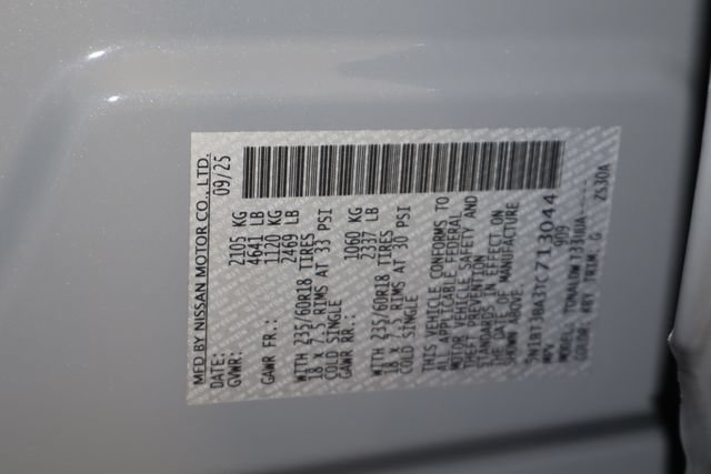 Used 2026 Nissan Rogue SV FWD image 37