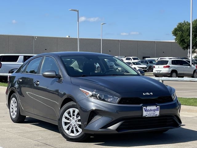Used 2024 Kia Forte LX FWD image 2