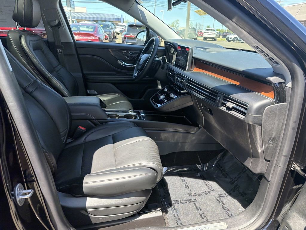 Certified 2022 Lincoln Corsair Reserve w/ Equipment Group 201A AWD/4WD image 15