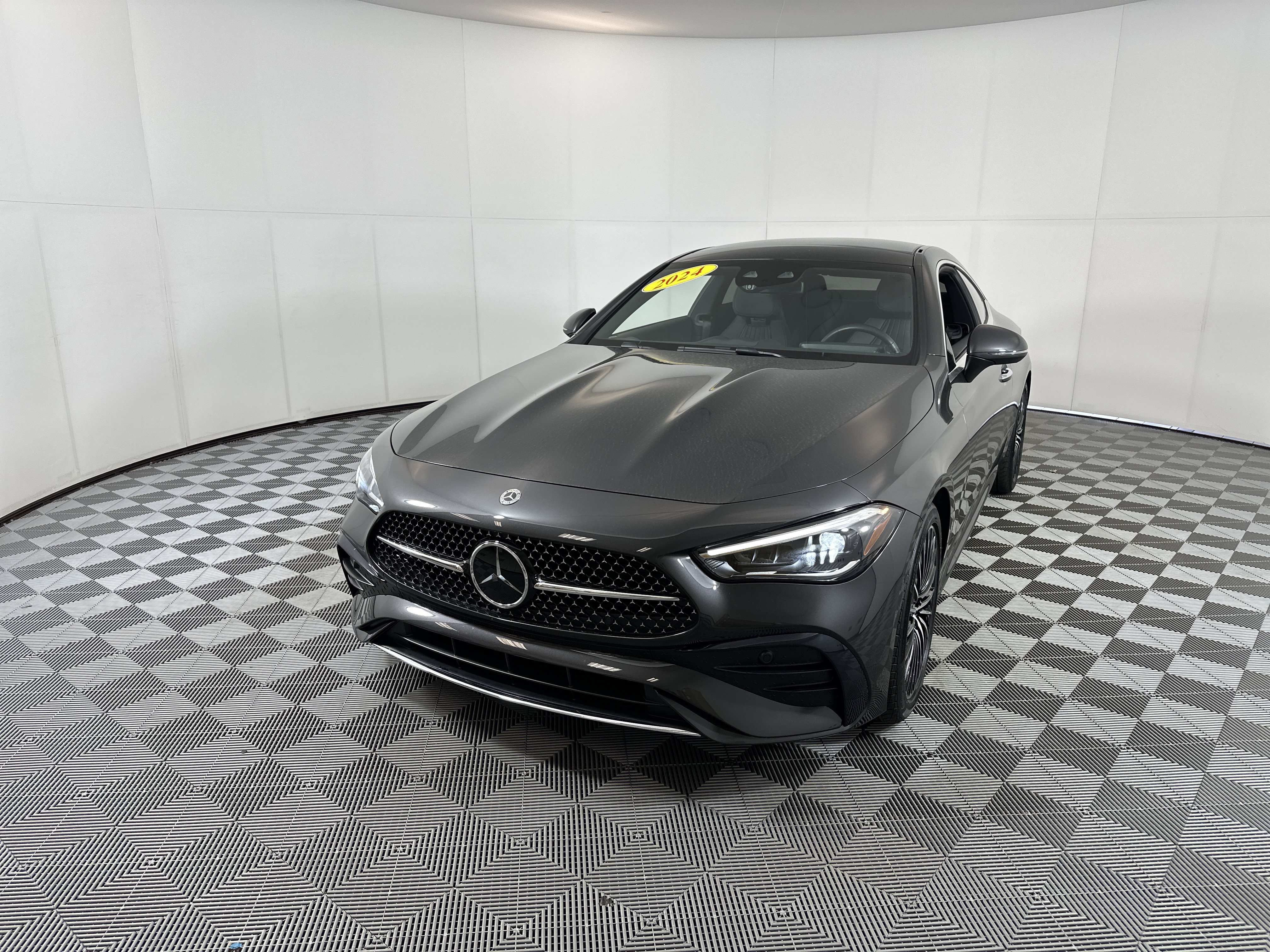 Certified 2024 Mercedes-Benz CLE 300 4MATIC Coupe image 2
