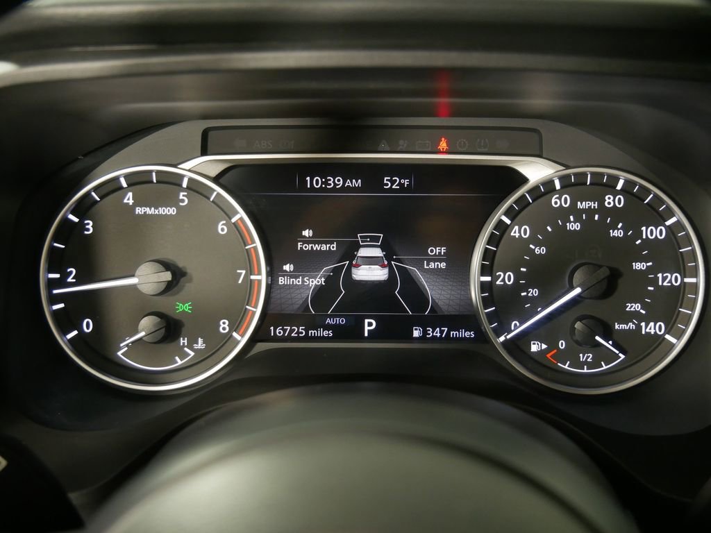 Used 2024 Nissan Rogue SV image 27