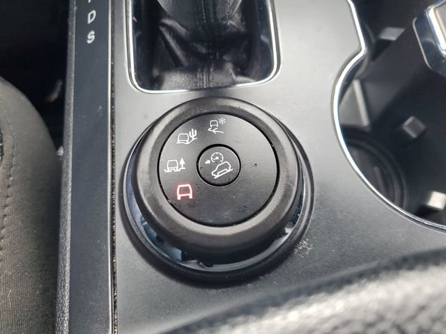 Certified 2018 Ford Explorer XLT w/ Equipment Group 202A image 32