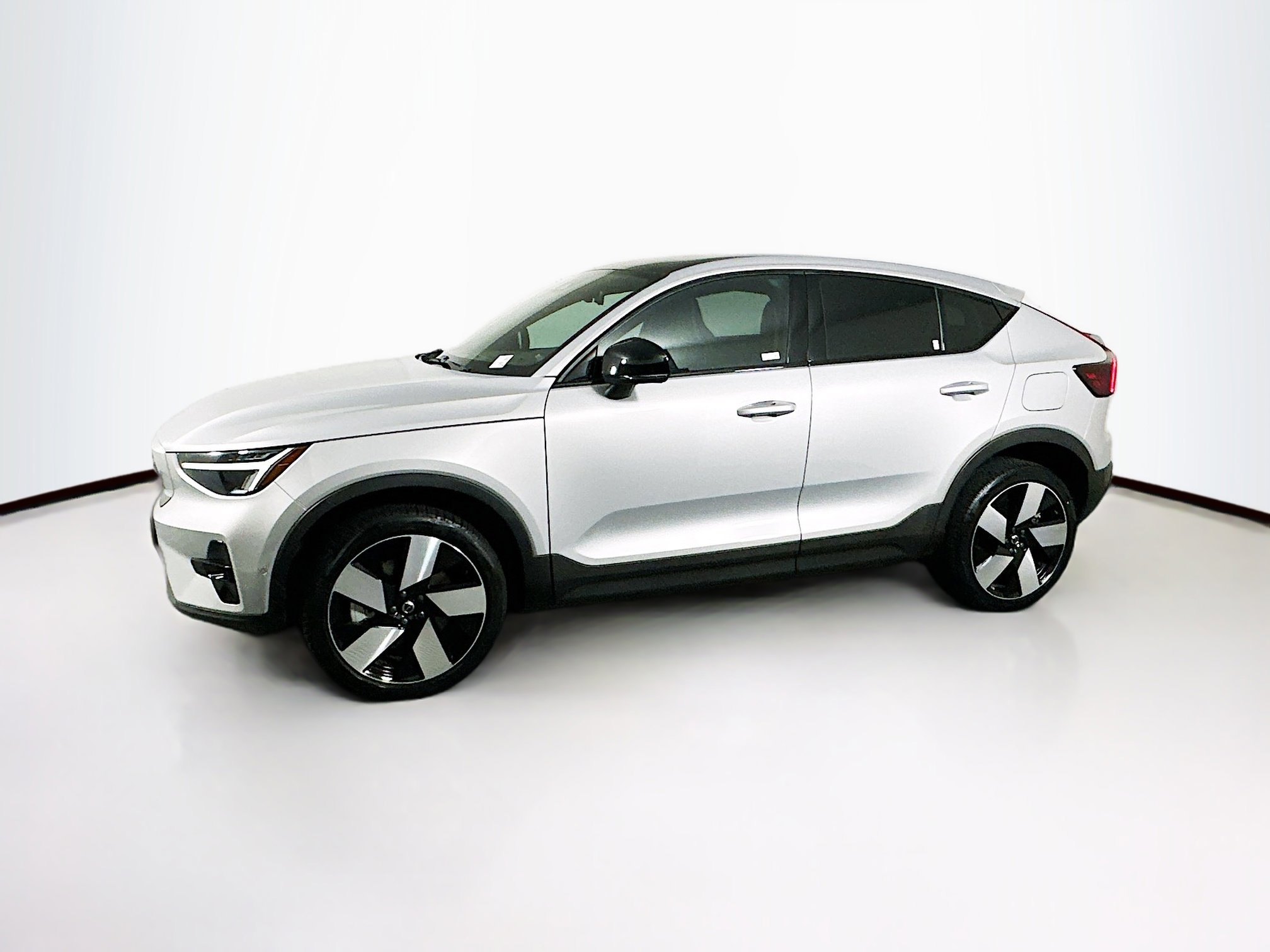 Used 2023 Volvo C40 P8 Recharge Plus AWD/4WD image 4