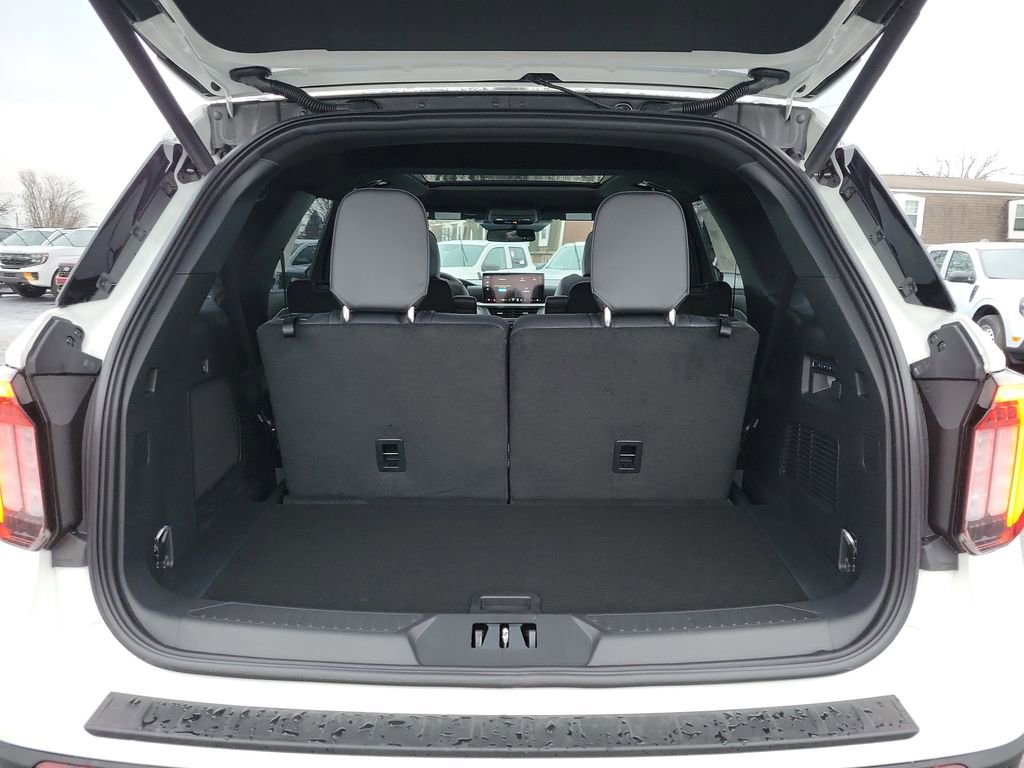 New 2026 Ford Explorer ST w/ Sun And Sound Package image 10