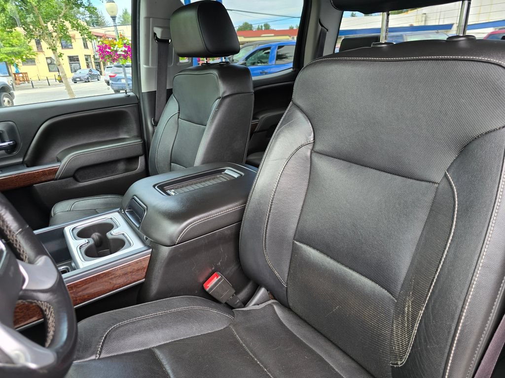 Used 2016 GMC Sierra 2500 SLT w/ Duramax Plus Package AWD/4WD image 26