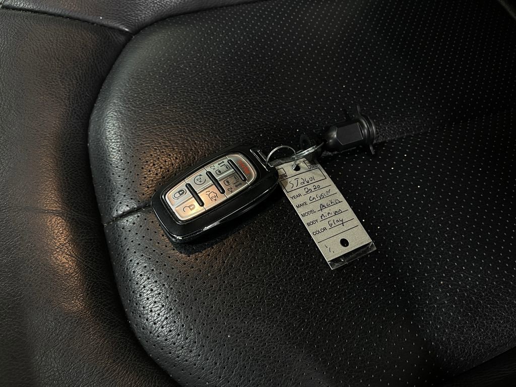 Used 2020 Chrysler Pacifica Touring-L w/ Advanced Safetytec Group image 39