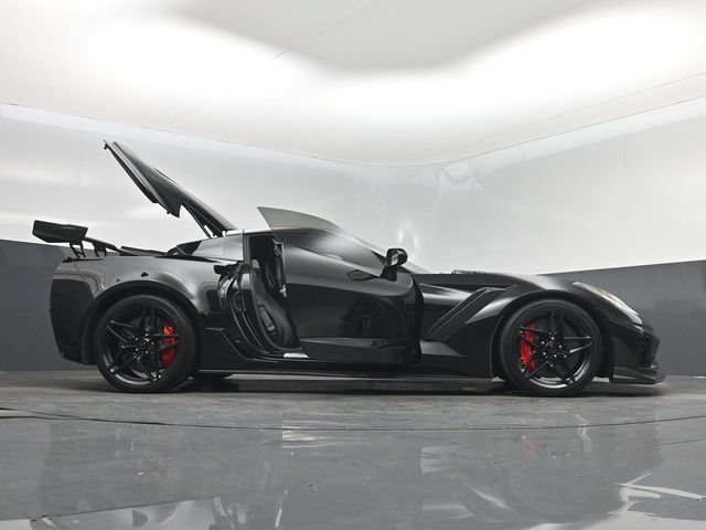 Used 2019 Chevrolet Corvette ZR1 RWD image 7