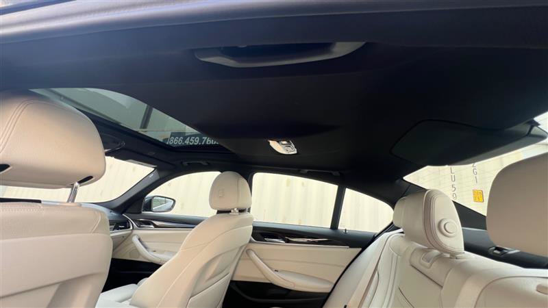 Used 2018 BMW 530e RWD image 47