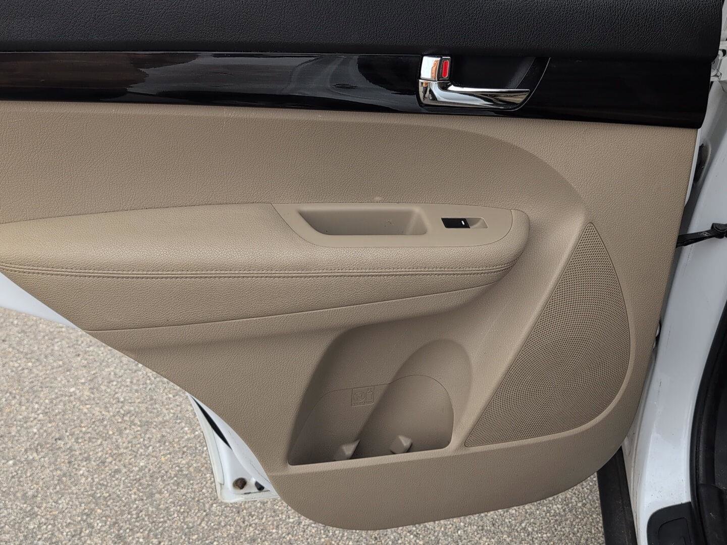 Used 2011 Kia Sorento EX image 14