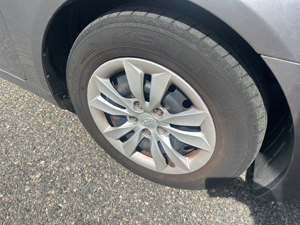 Used 2011 Hyundai Sonata GLS image 9