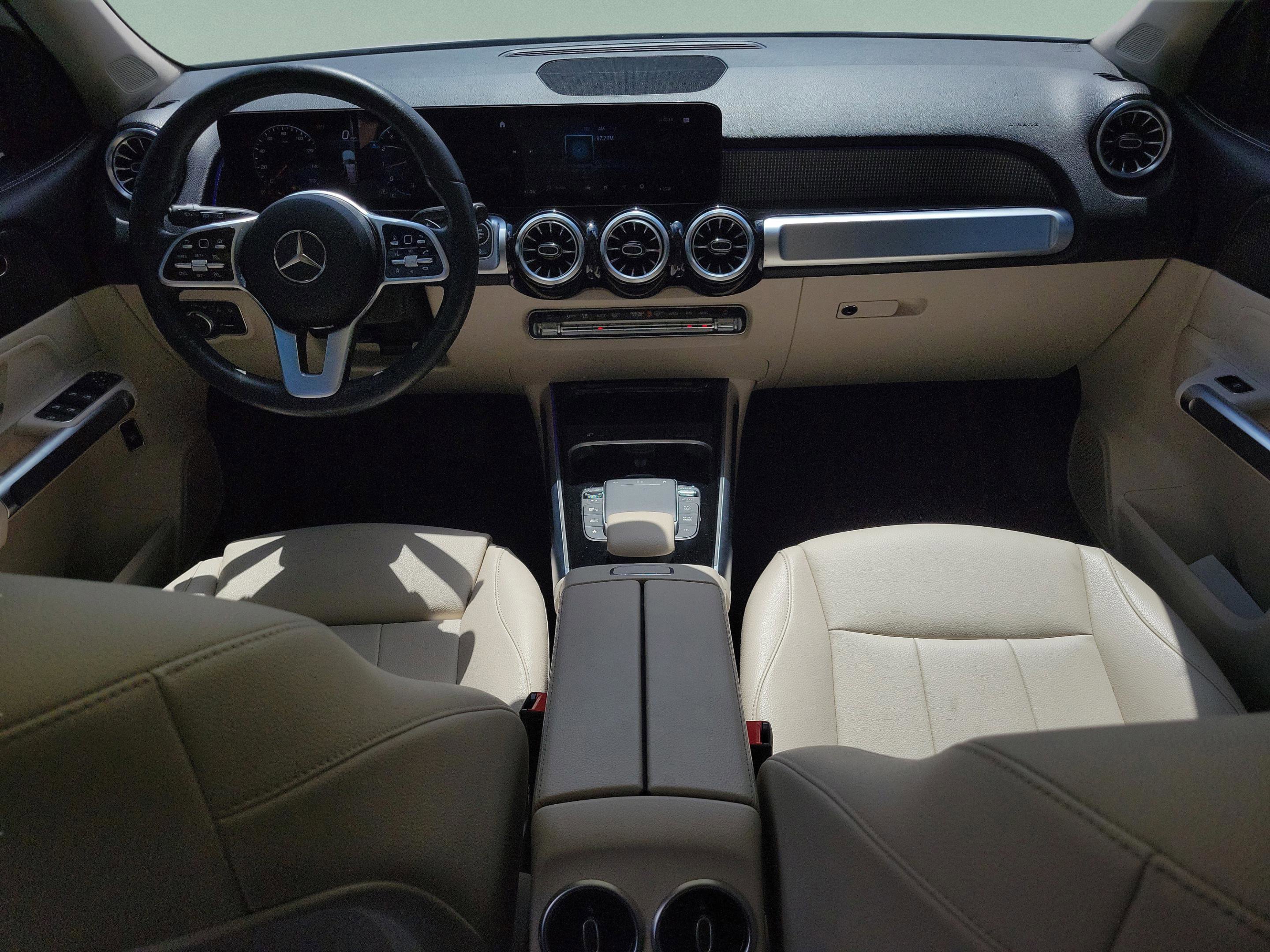 Used 2022 Mercedes-Benz GLB 250 4MATIC image 12