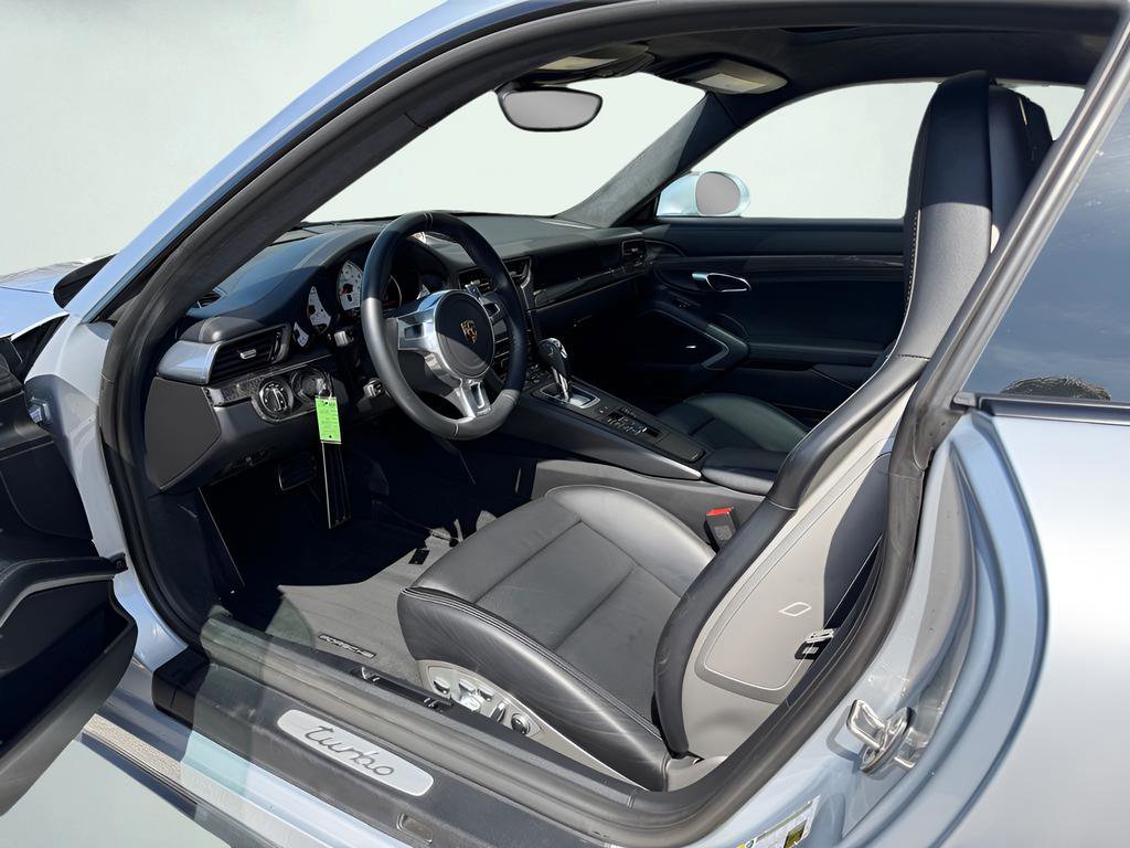 Used 2014 Porsche 911 Turbo image 21