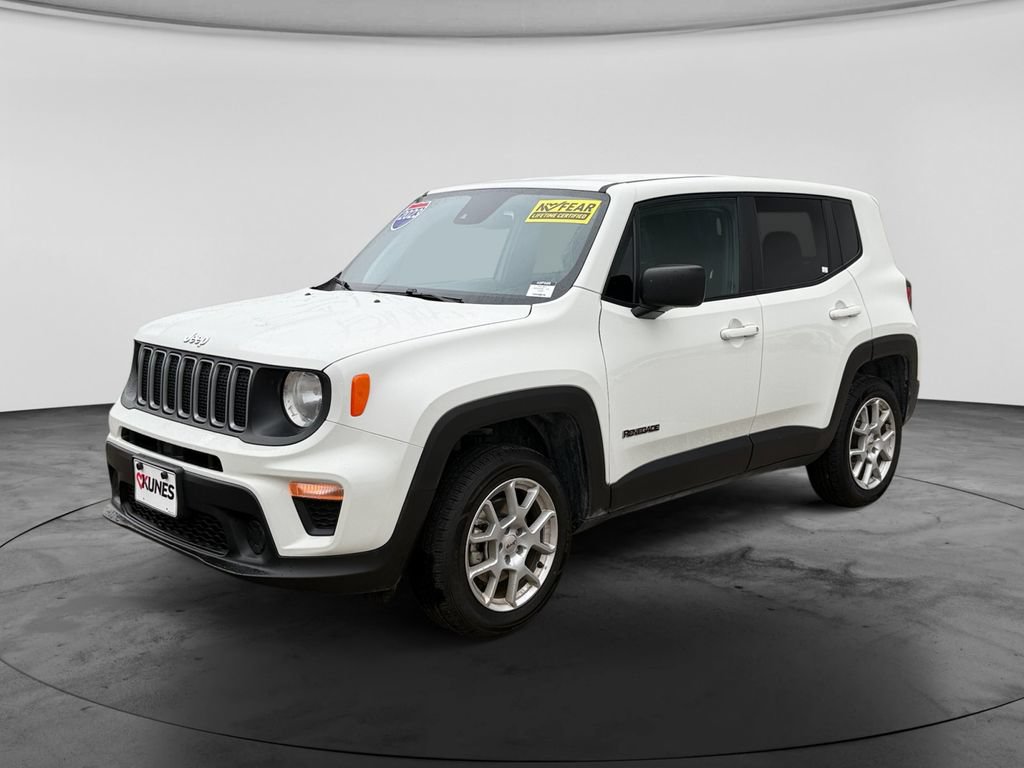 Used 2023 Jeep Renegade Latitude AWD/4WD image 4