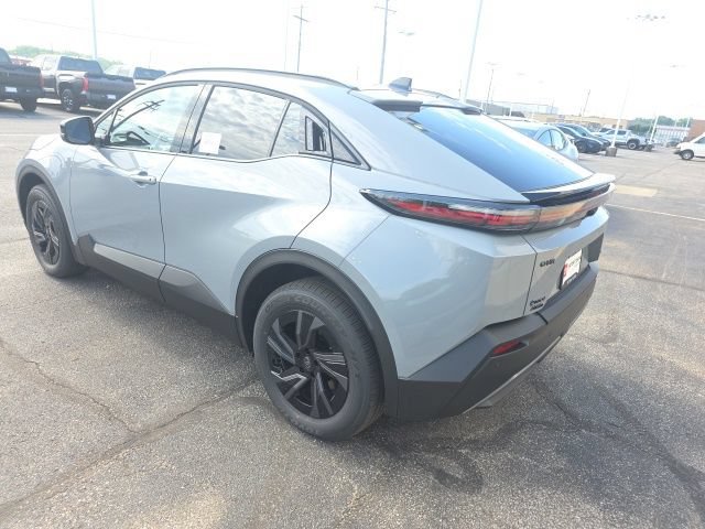New 2026 Toyota C-HR AWD/4WD image 5
