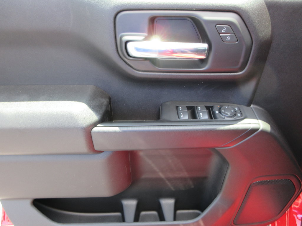 New 2026 Chevrolet Silverado 1500 Custom w/ Turbomax Blackout Package AWD/4WD image 22