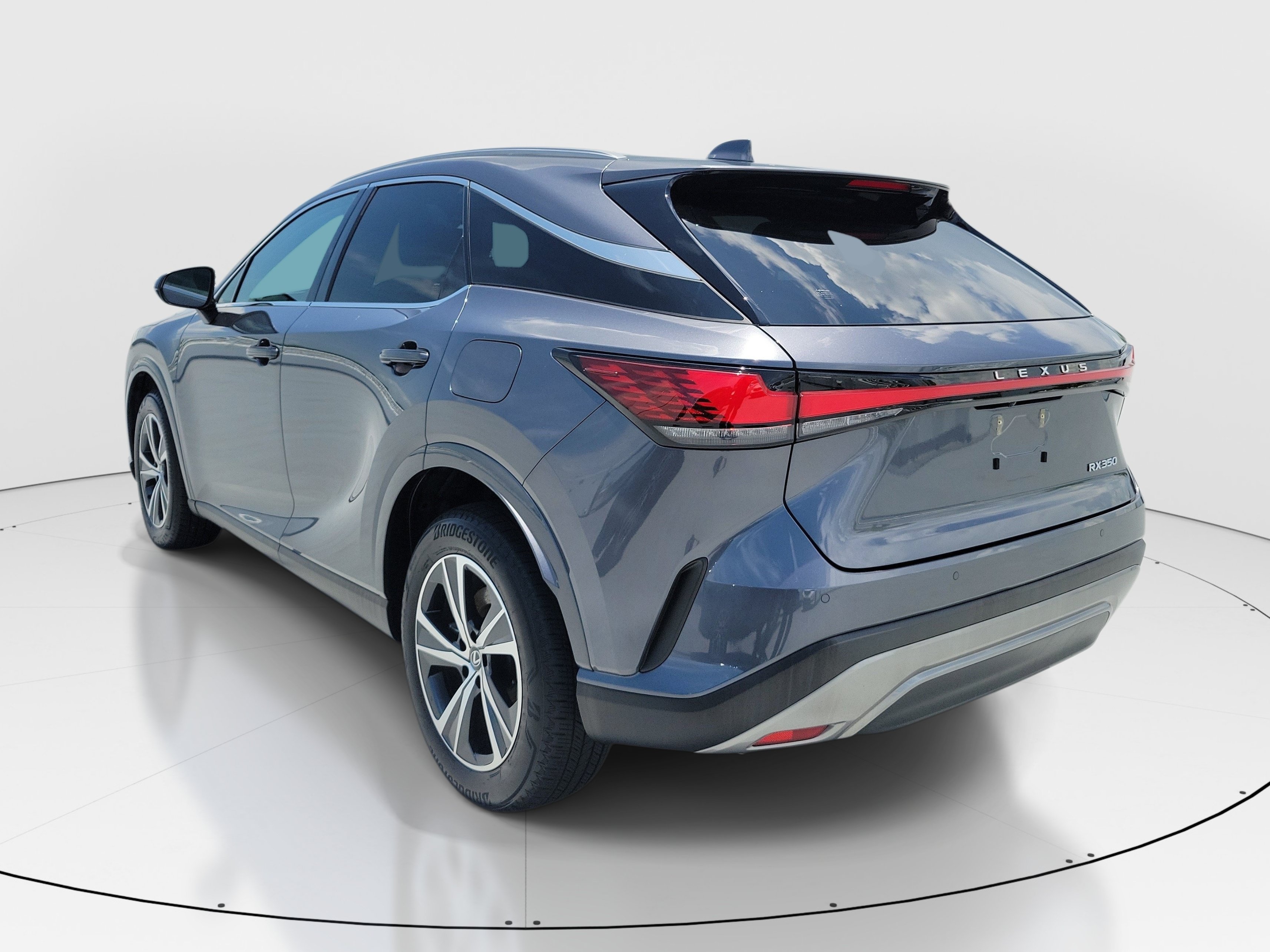 Certified 2025 Lexus RX 350 Premium w/ Accessory Package (Z1) FWD image 4