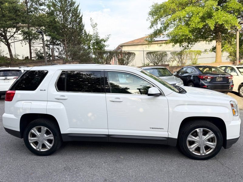 Used 2017 GMC Terrain SLE FWD image 8