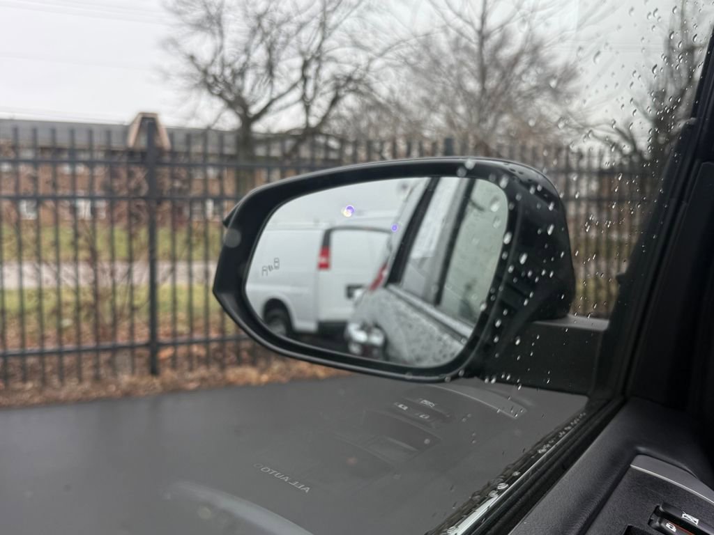 Used 2023 Toyota 4Runner Limited image 16