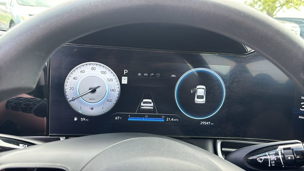 Used 2024 Hyundai Elantra SEL FWD image 16