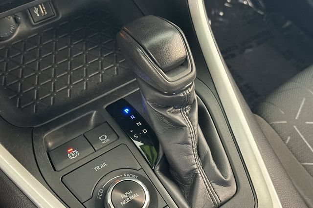 Certified 2024 Toyota RAV4 AWD Hybrid image 26