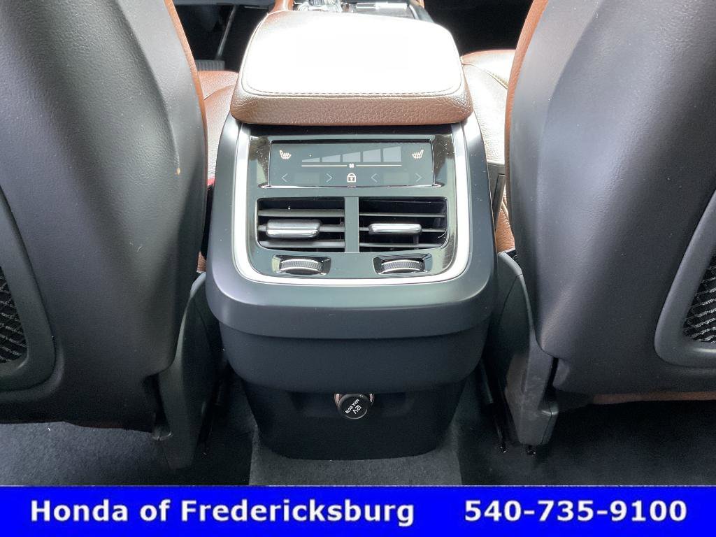 Used 2020 Volvo XC90 T6 Momentum w/ Protection Package Premier AWD/4WD image 43