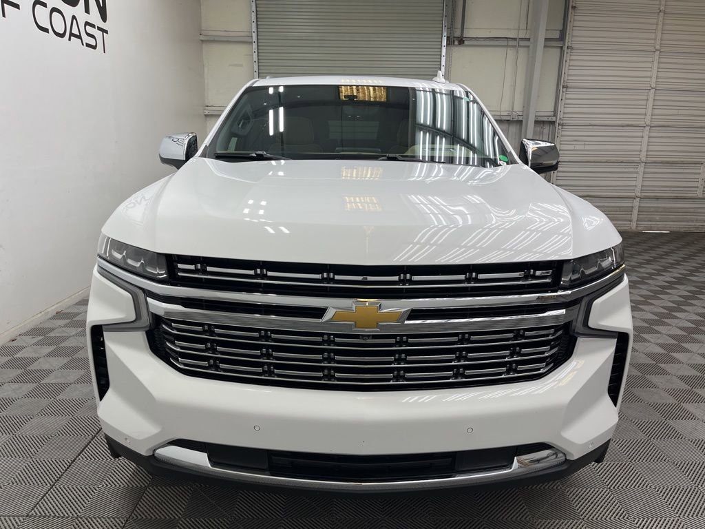 Used 2021 Chevrolet Suburban Premier w/ Premium Package image 9