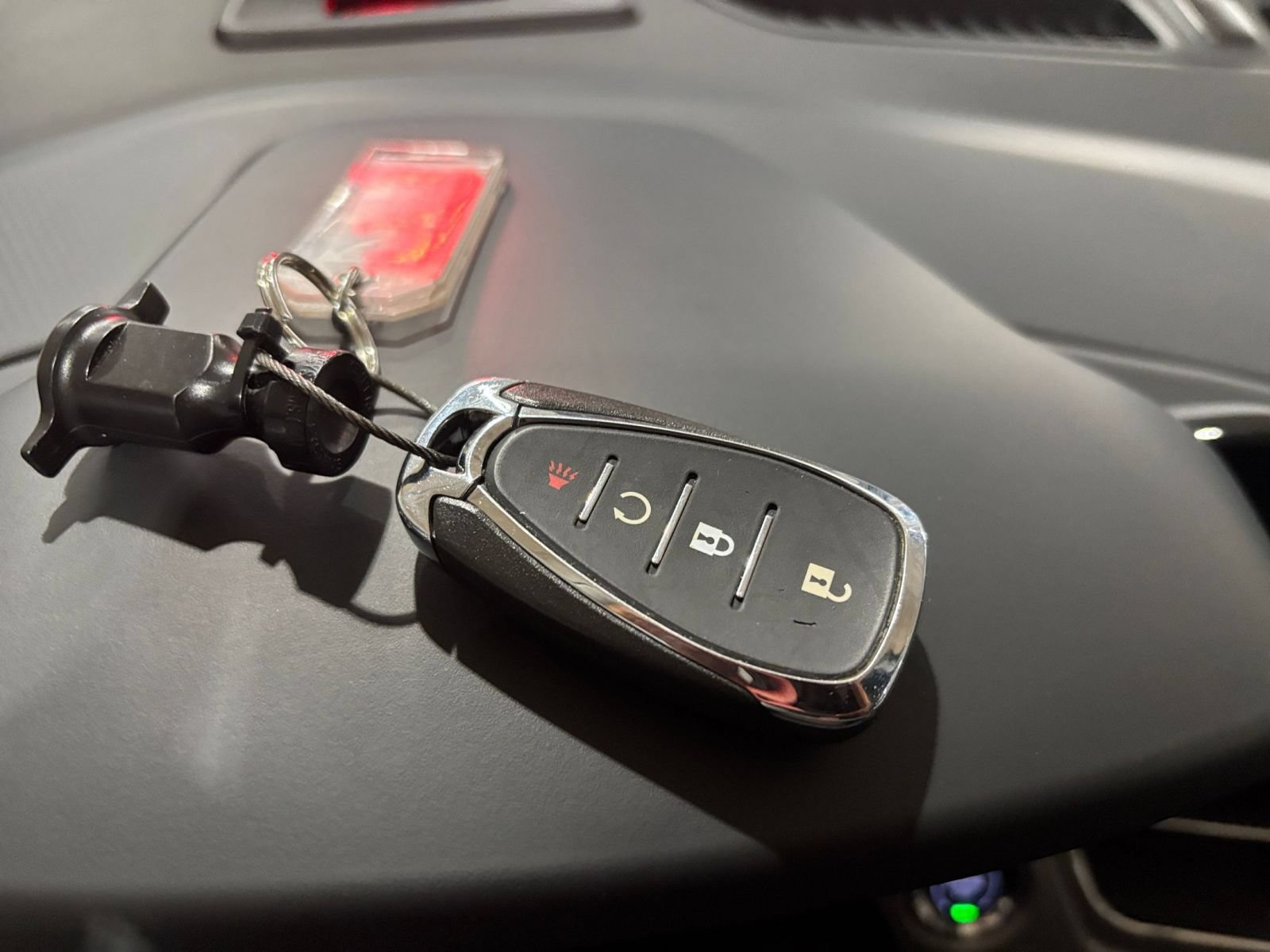 Used 2025 Chevrolet Trax LT FWD image 23