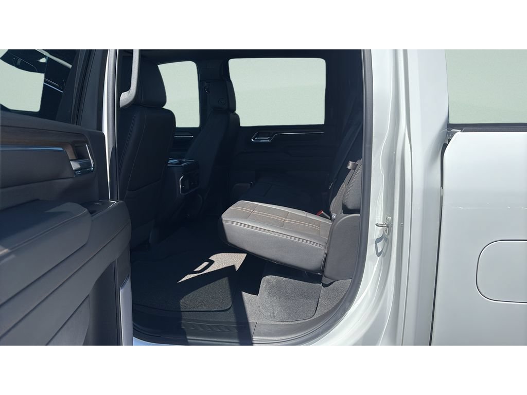 Used 2024 Chevrolet Silverado 3500 High Country w/ High Country Premium Package AWD/4WD image 14