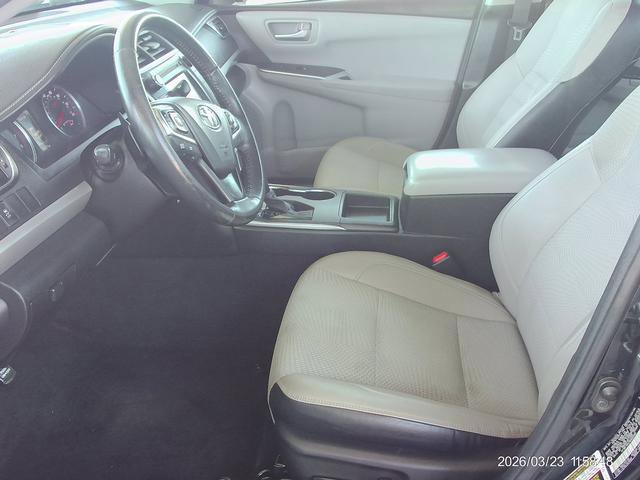Used 2017 Toyota Camry SE FWD image 7