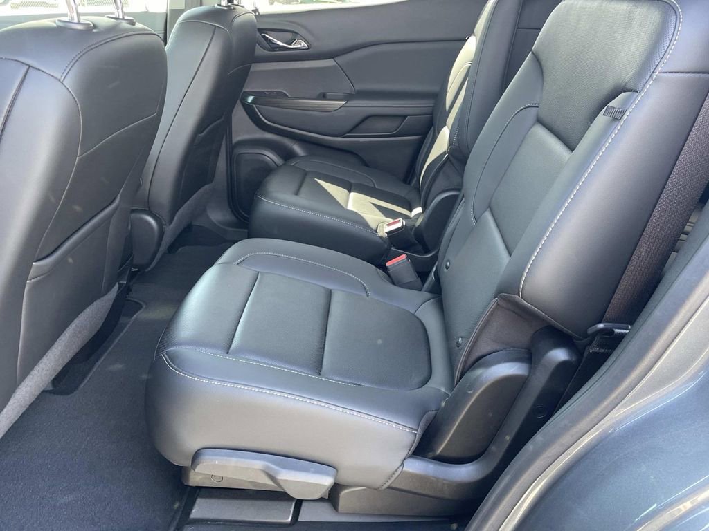Used 2022 GMC Acadia SLT image 14
