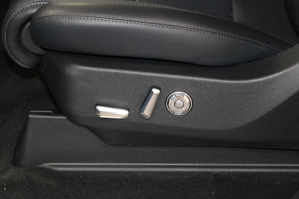 New 2027 Lincoln Navigator L Premier RWD image 22